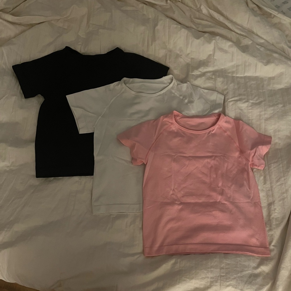 Amazon Essentials Black and White Crop Tops